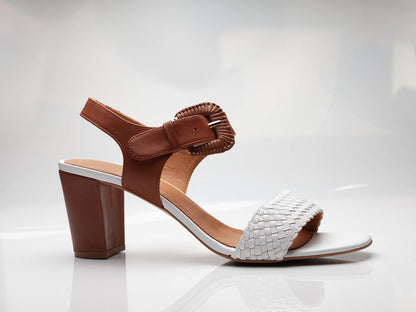 LOLA – White